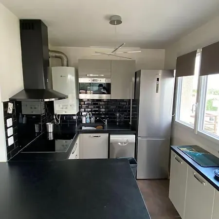 Belle Vue De Lognes- 15min Disney/ 5min Gare / Parking Gratuit Apartament